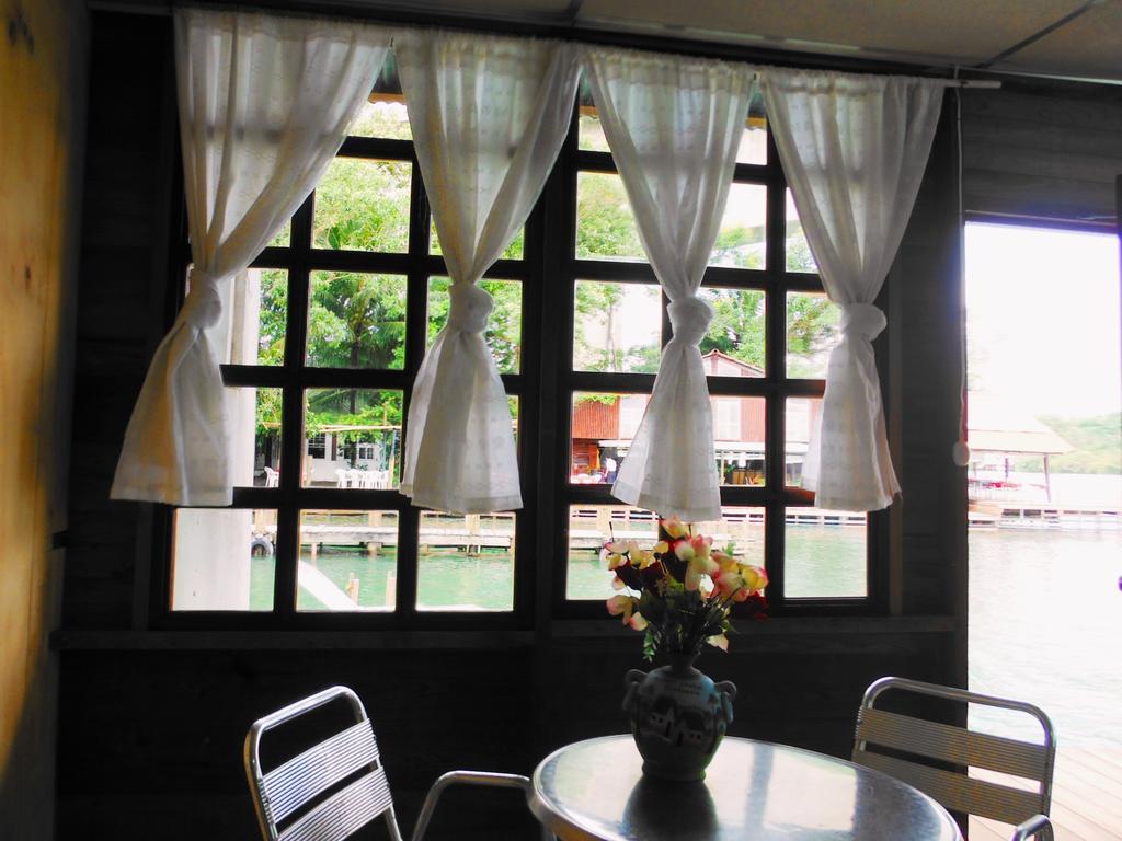 Hotel Y Restaurante Backpackers Rio Dulce Town Zimmer foto